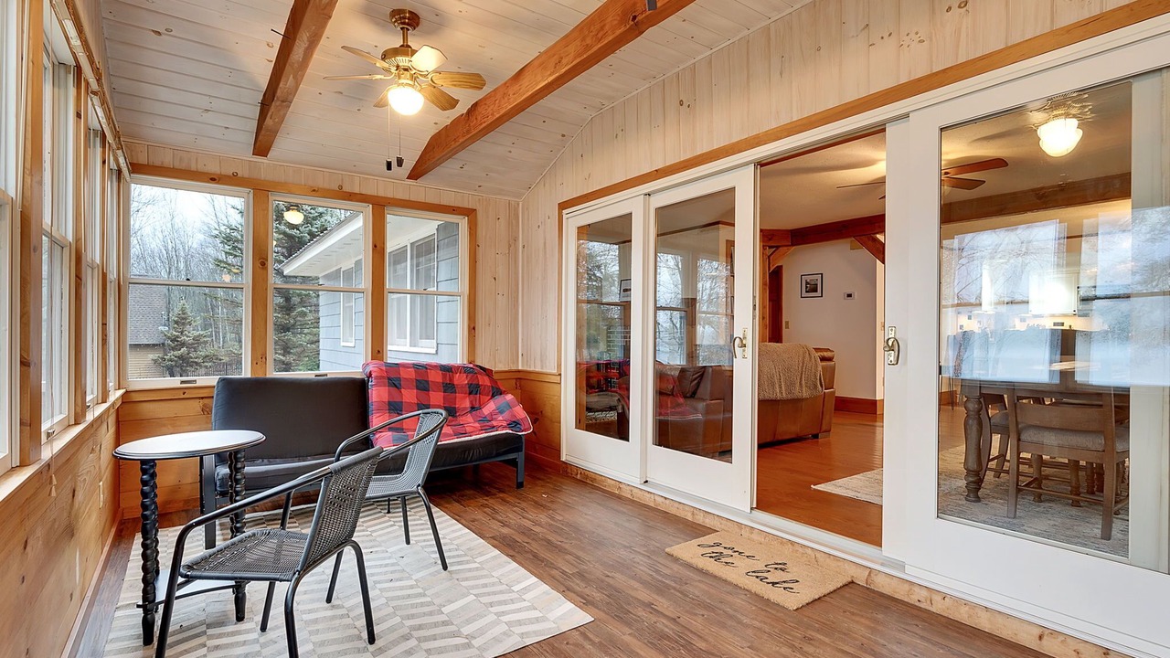 Photo of Livingroom in Harrison
