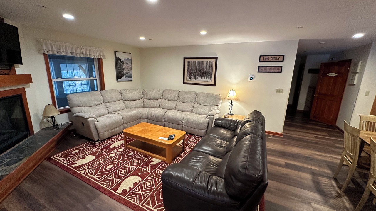 Photo of Livingroom in Birchview by the Saco