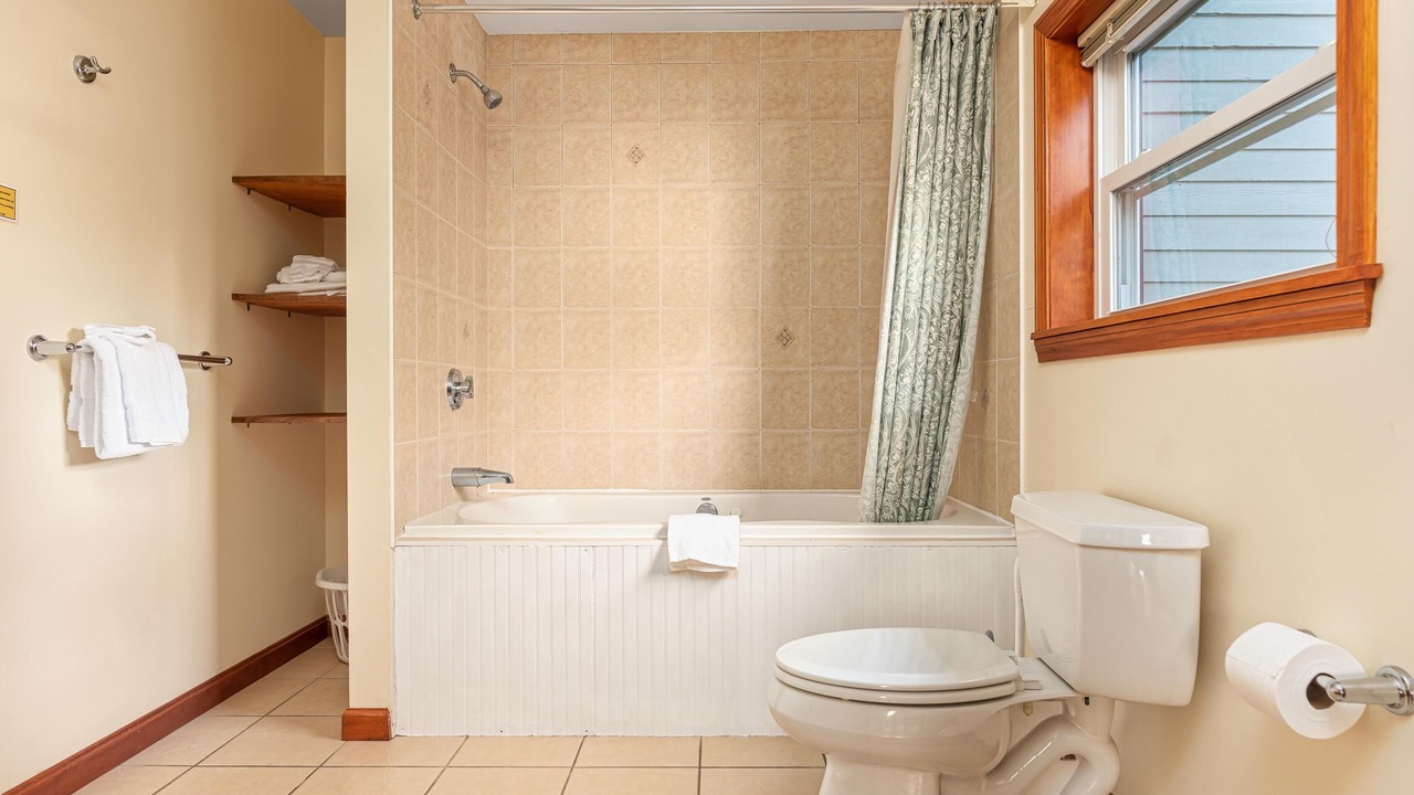 Photo of Bathroom in Birchview by the Saco