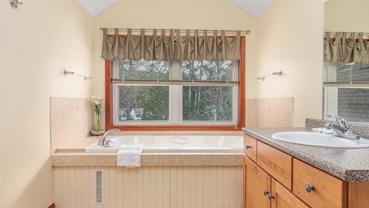 Photo of Bathroom in Birchview by the Saco