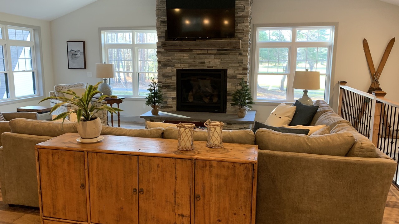 Photo of Livingroom in Center Ossipee