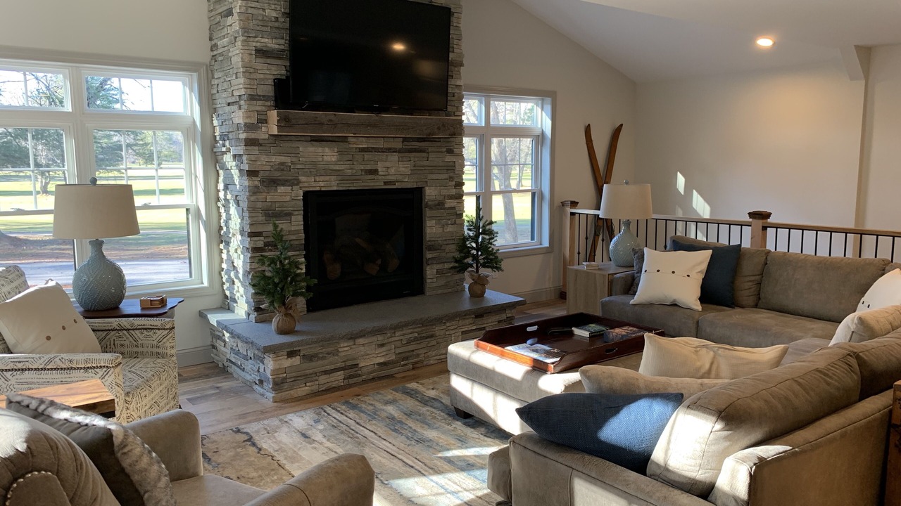 Photo of Livingroom in Center Ossipee