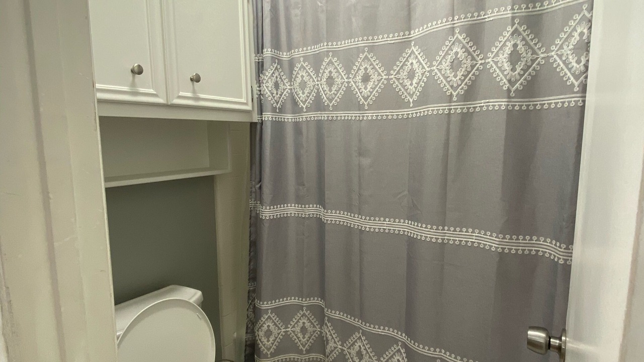 Photo of Bathroom in Clodine