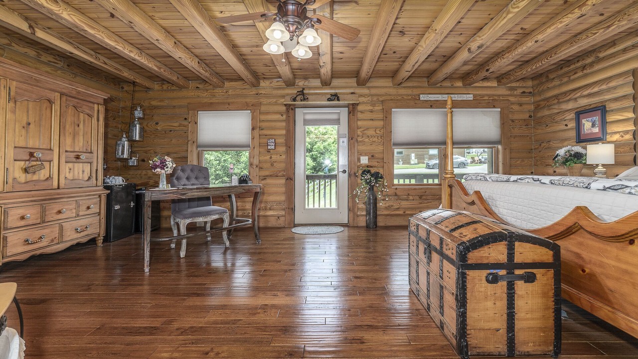 Photo of Bedroom in Roanoke