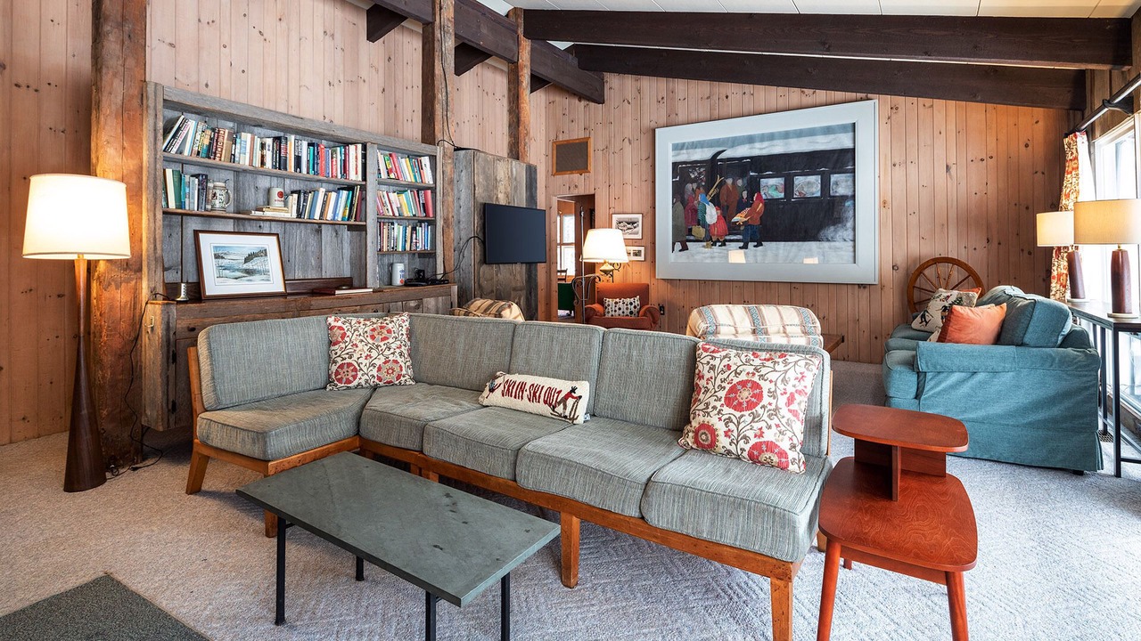 Photo of Livingroom in Stowe Area