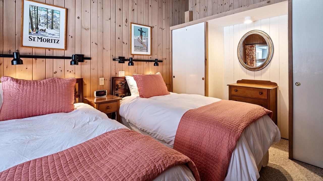 Photo of Bedroom in Stowe Area