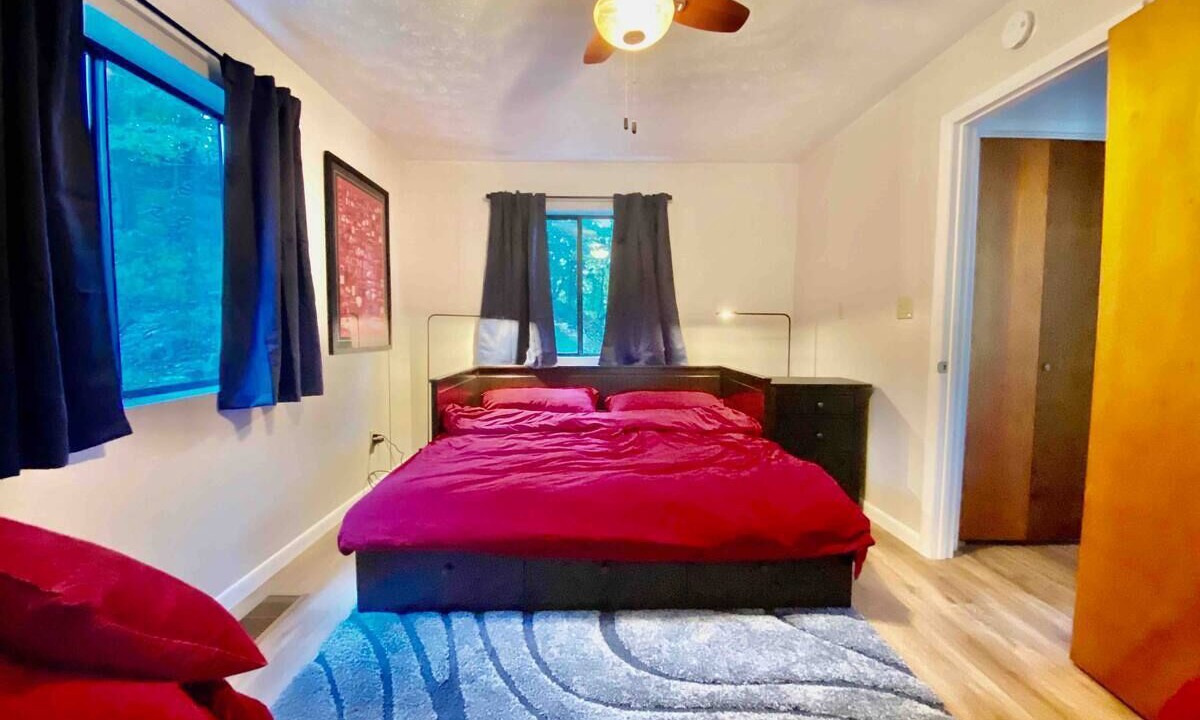 Photo of Bedroom in Romney