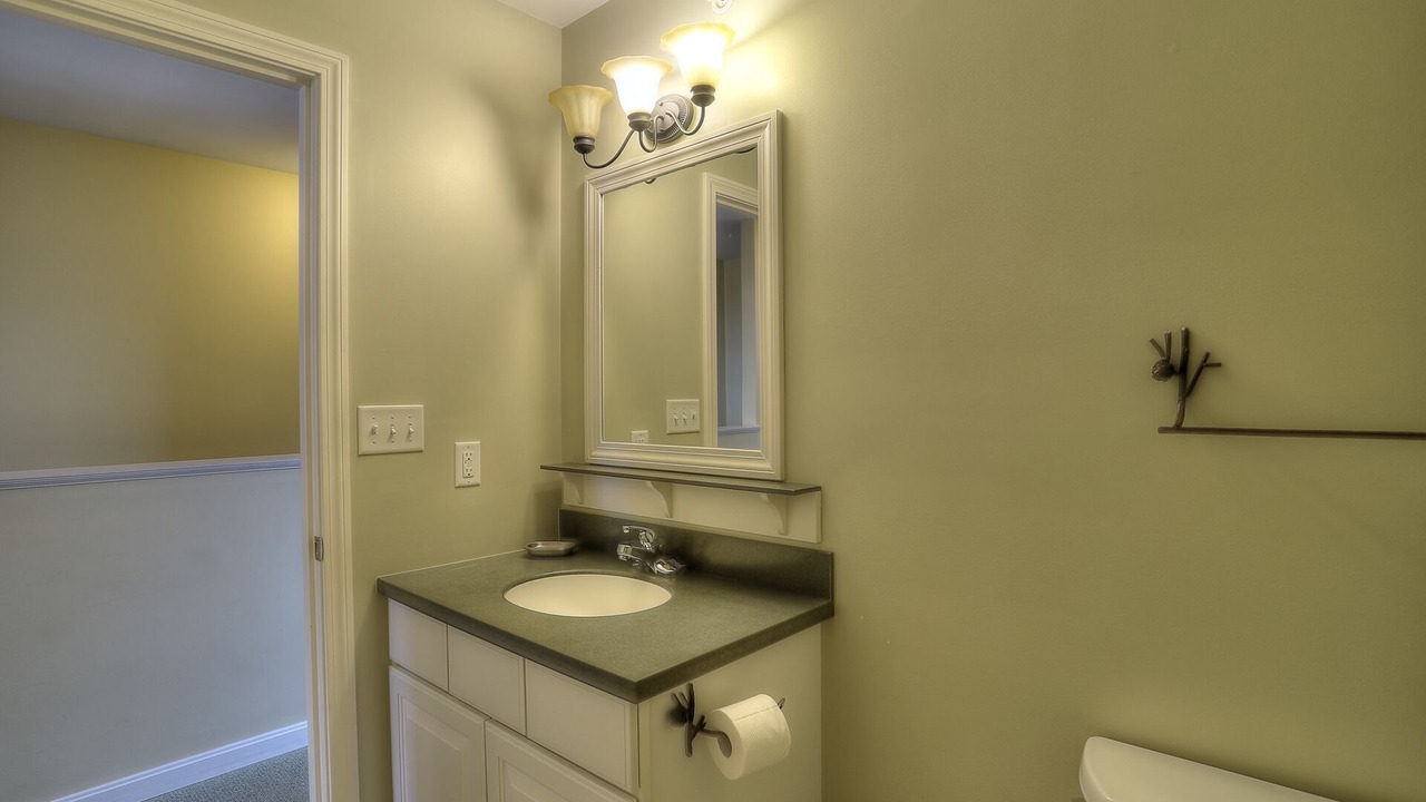 Photo of Bathroom in Sandy River