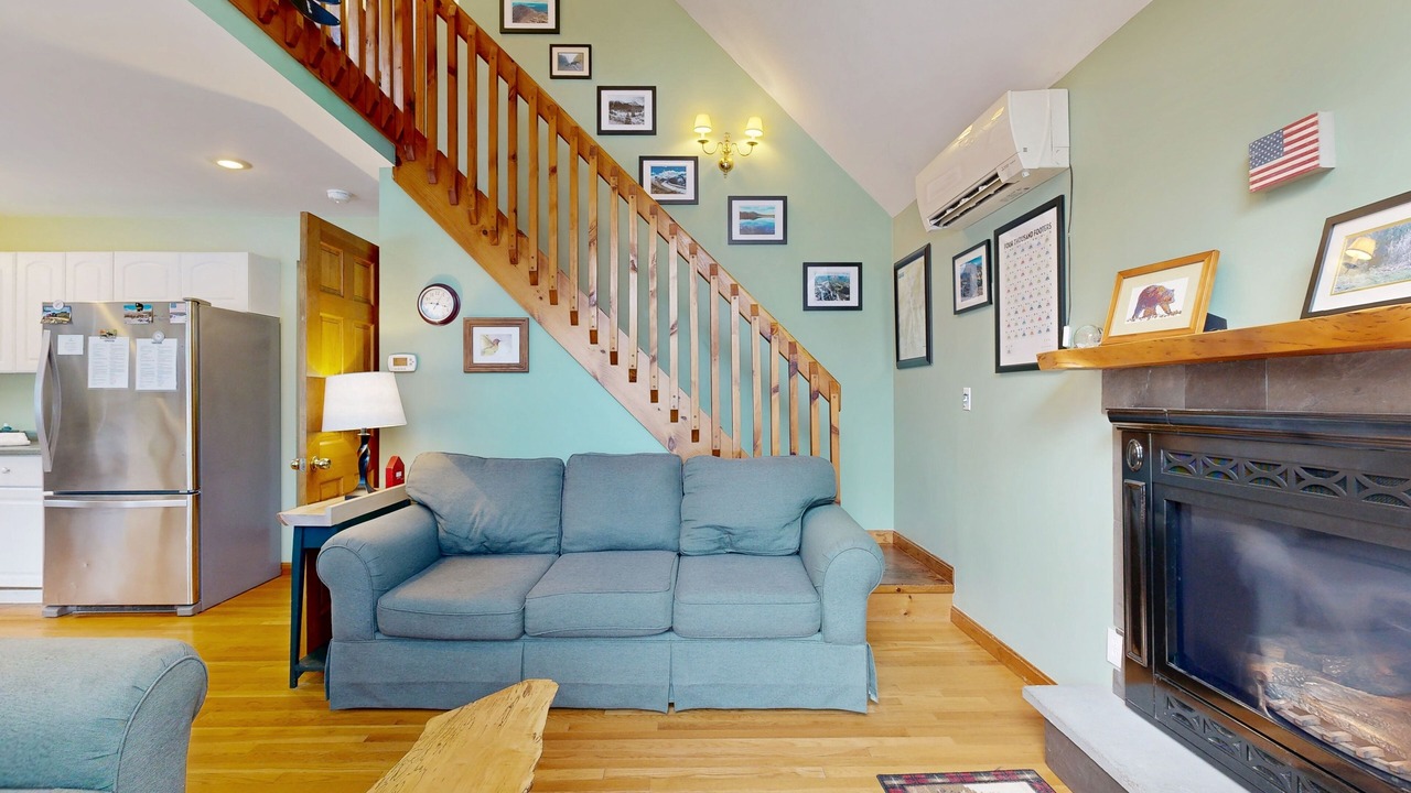 Photo of Livingroom in Intervale