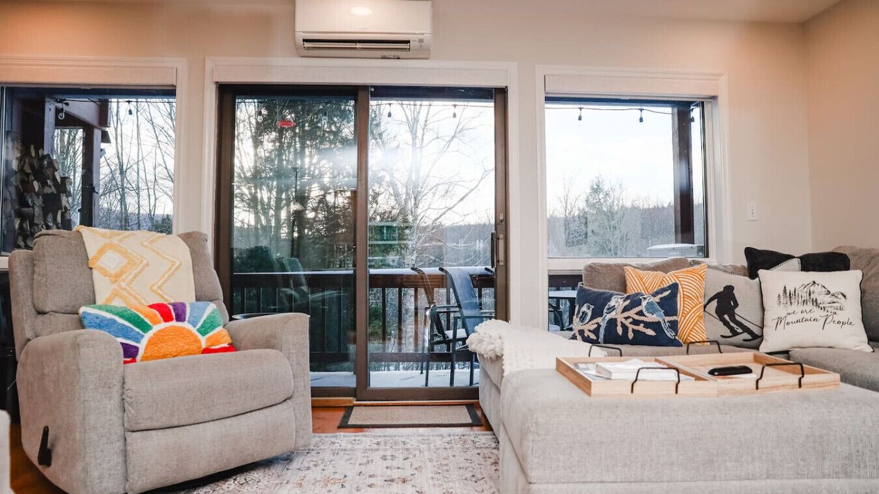 Photo of Livingroom in East Jewett