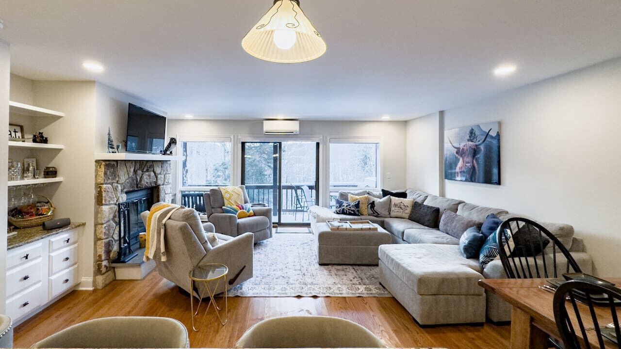 Photo of Livingroom in East Jewett