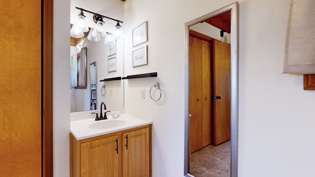 Photo of Bathroom in Accident