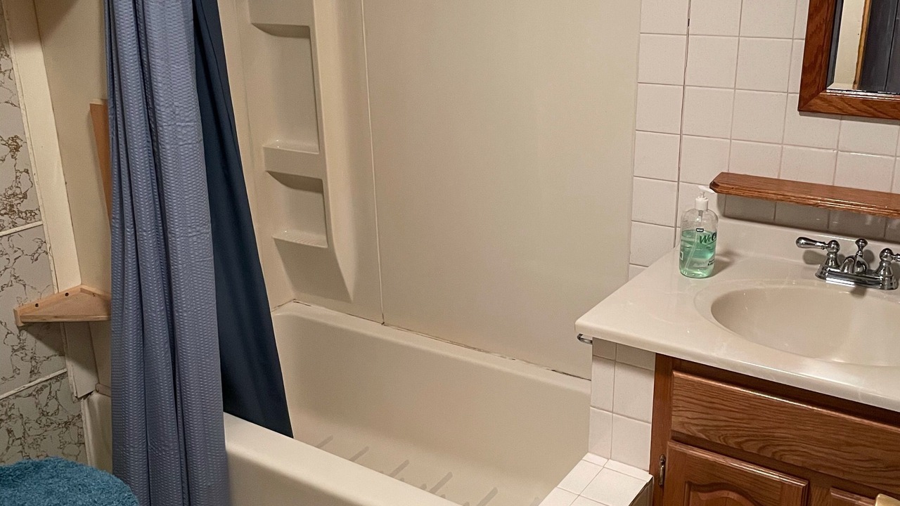 Photo of Bathroom in Mount Vision