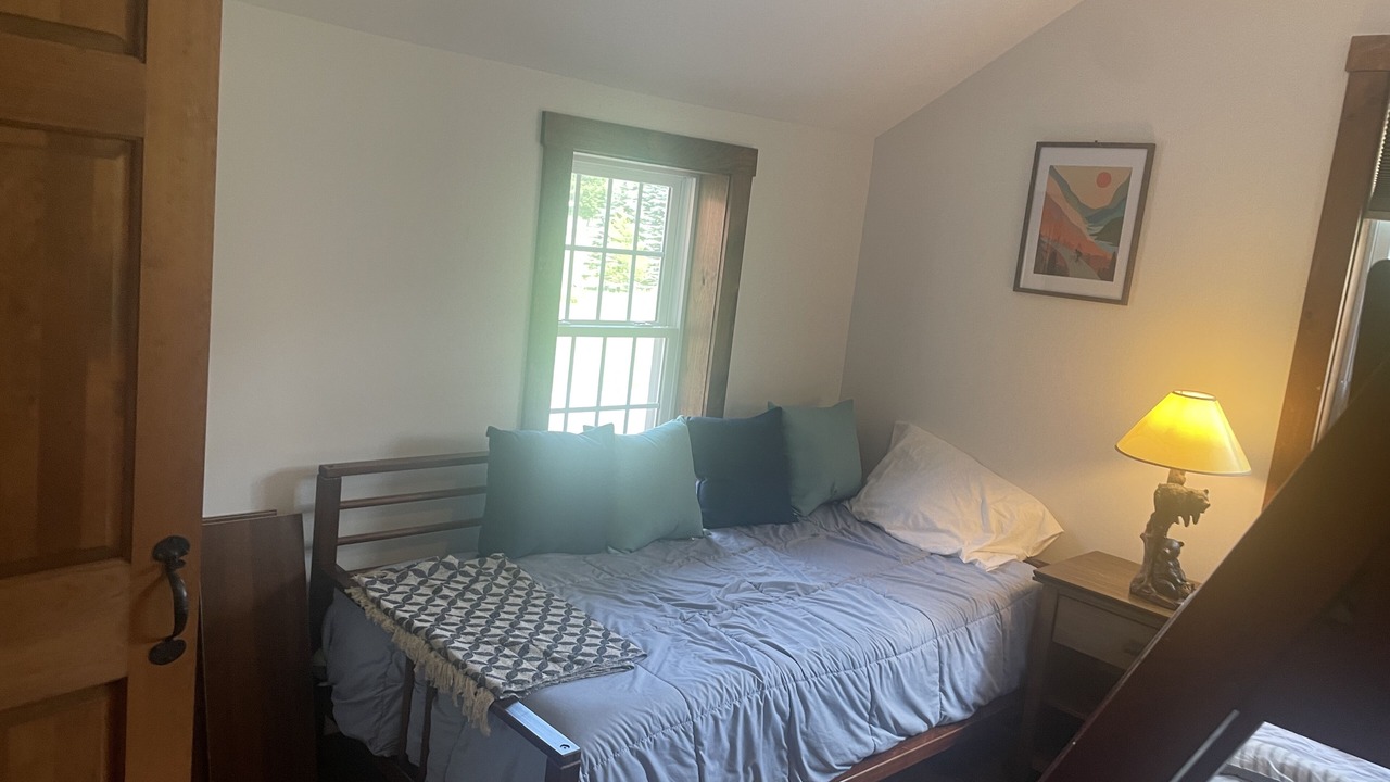 Photo of Bedroom in East Burke