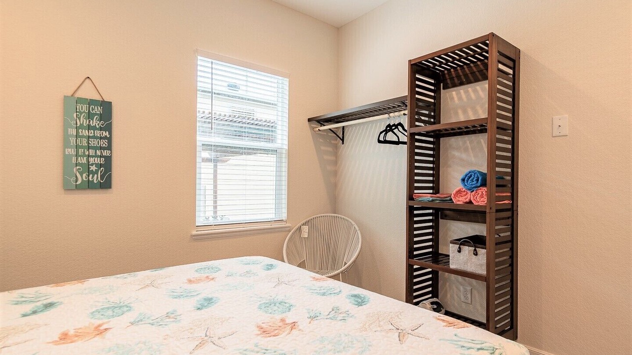 Photo of Bedroom in Galveston