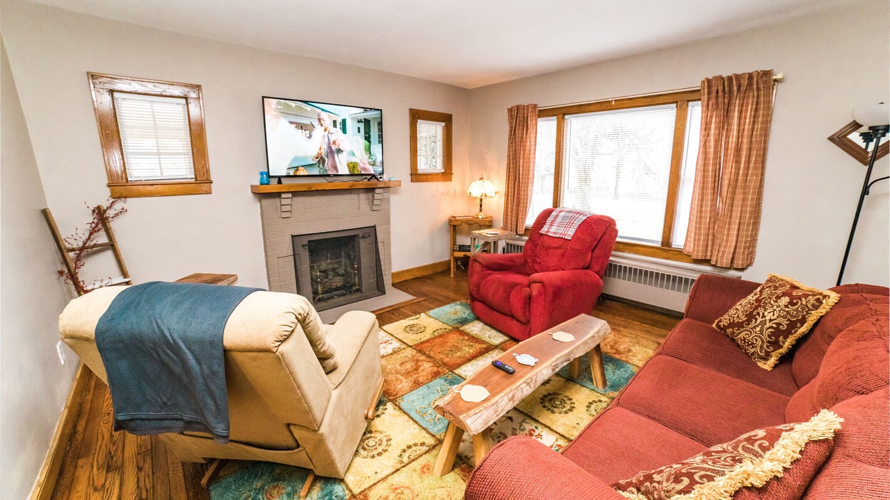 Photo of Livingroom in Alderson