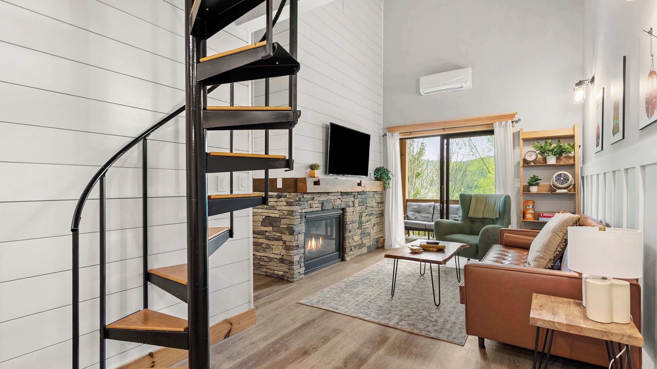 Photo of Livingroom in Great Valley