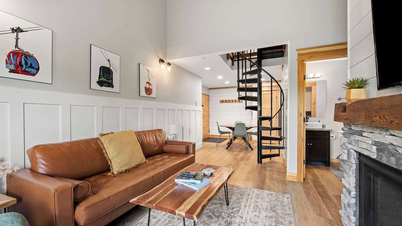 Photo of Livingroom in Great Valley