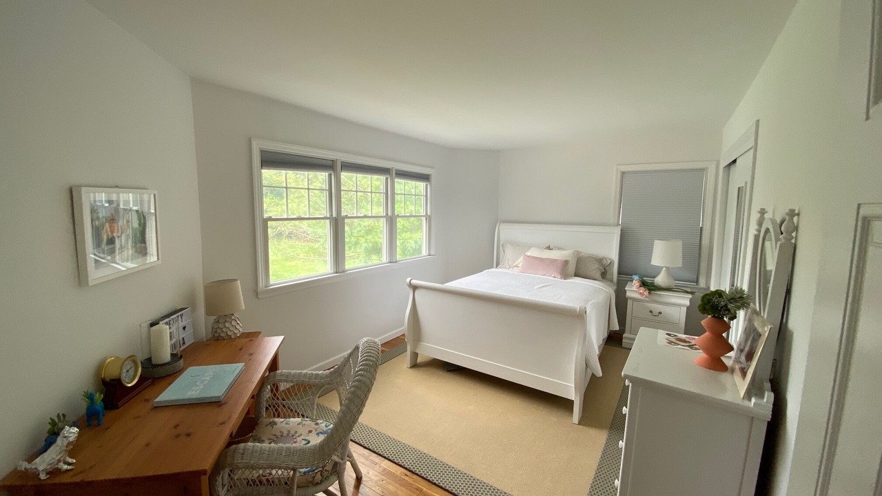 Photo of Bedroom in Shinnecock Hills