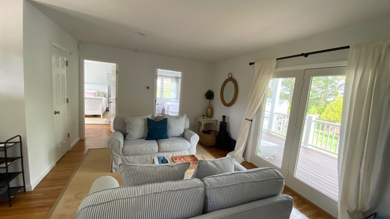 Photo of Livingroom in Shinnecock Hills