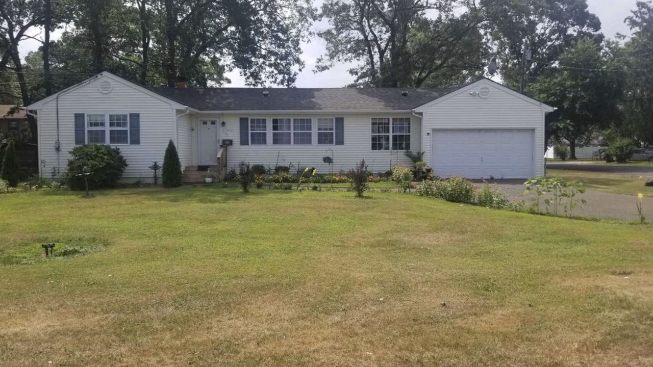 Photo of Outdoor in West Islip