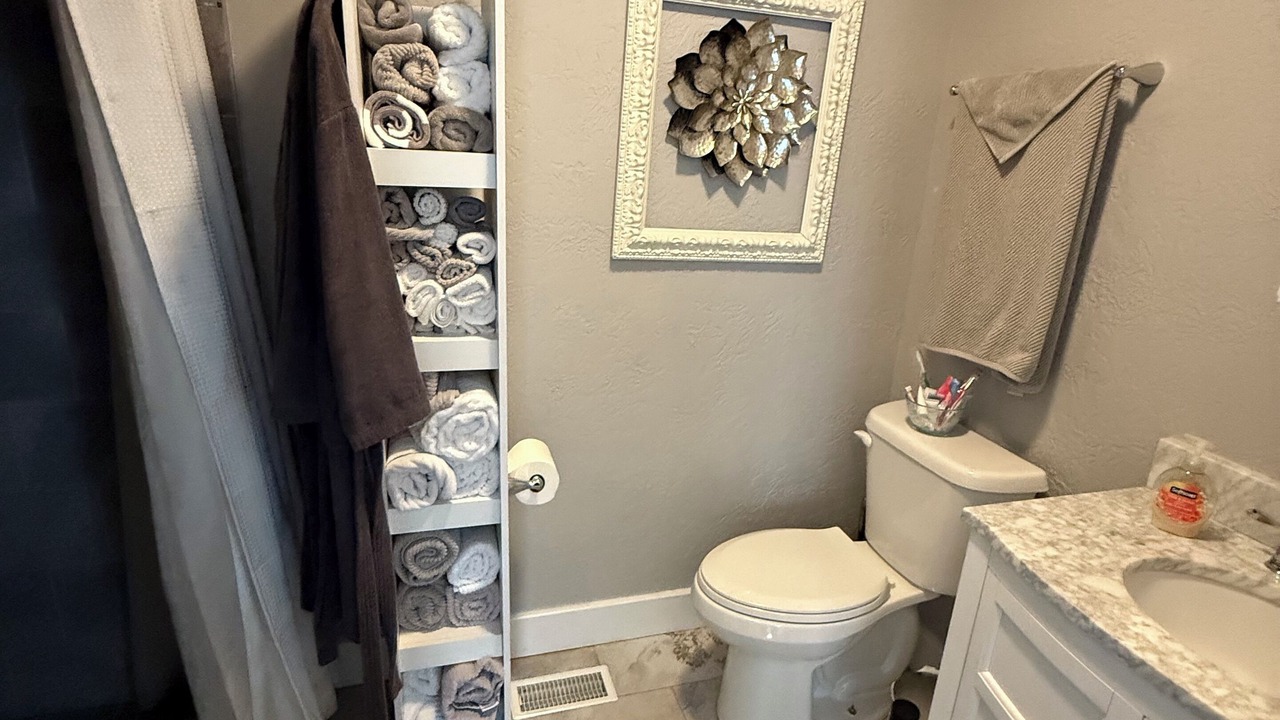Photo of Bathroom in Upper Tract