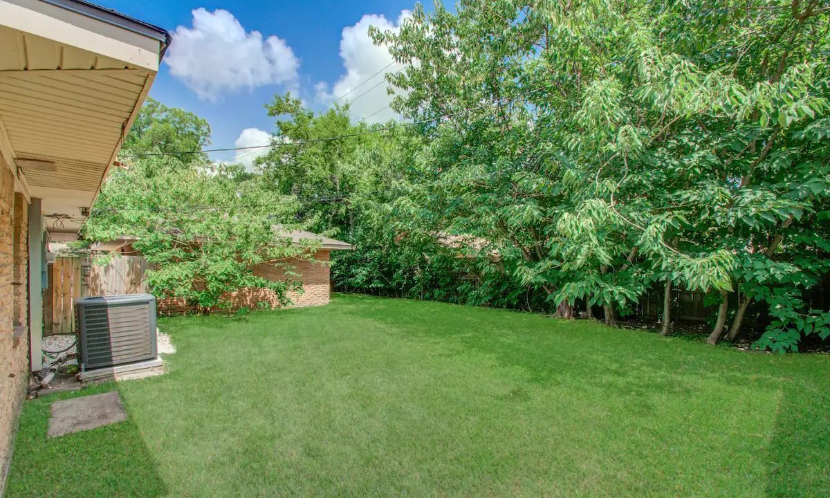Photo of Outdoor in Garden Oaks