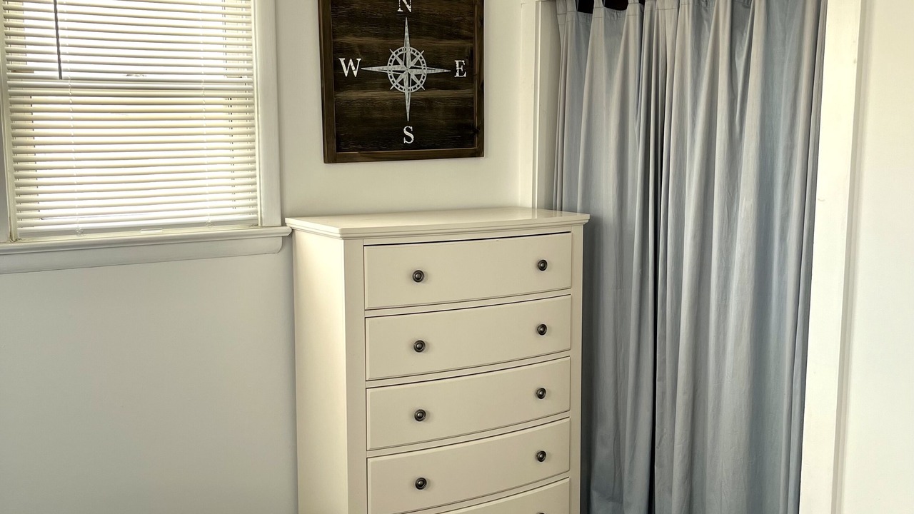 Photo of Bedroom in Avalon