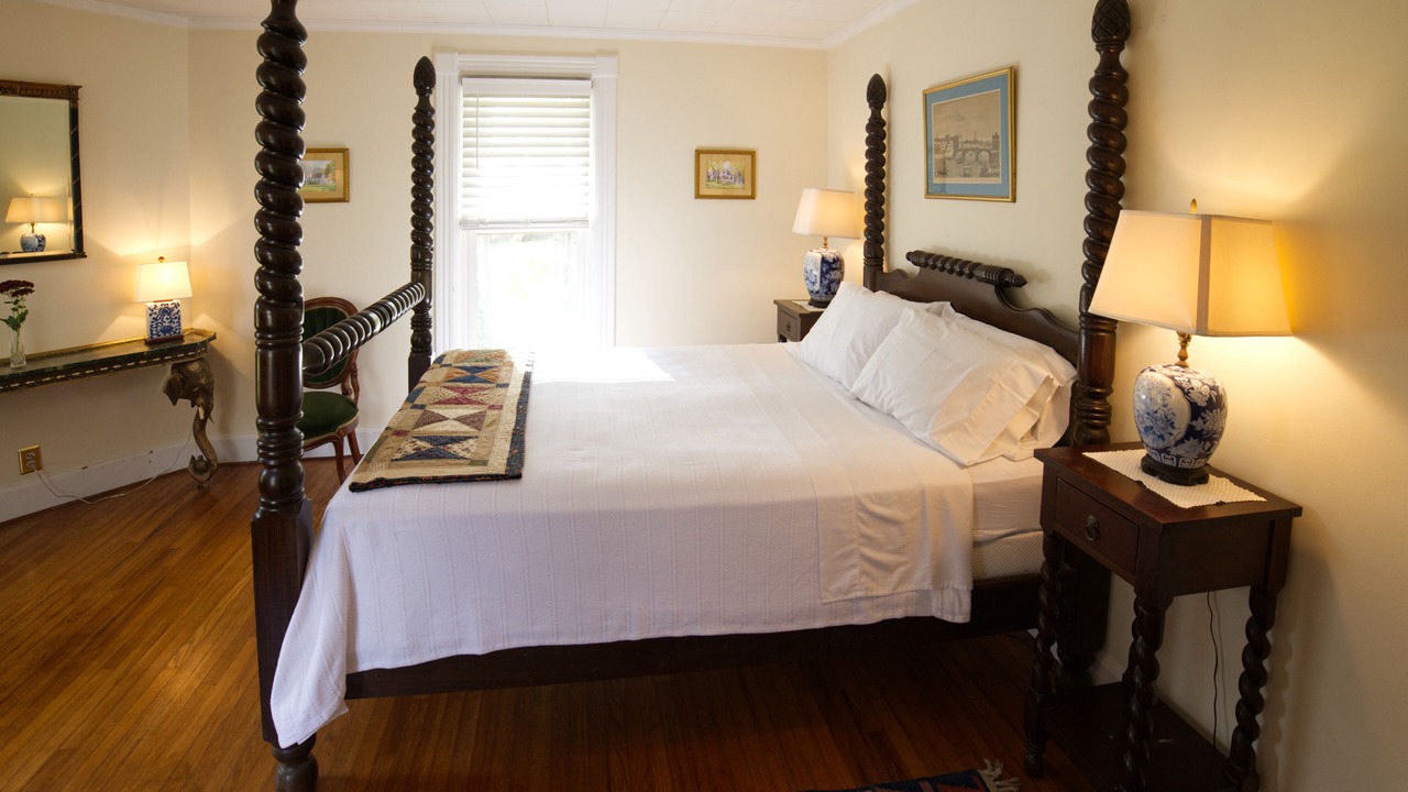 Photo of Bedroom in Leonardsville