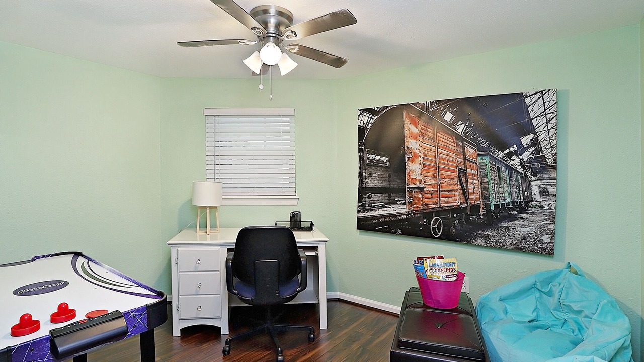 Photo of Bedroom in Barker