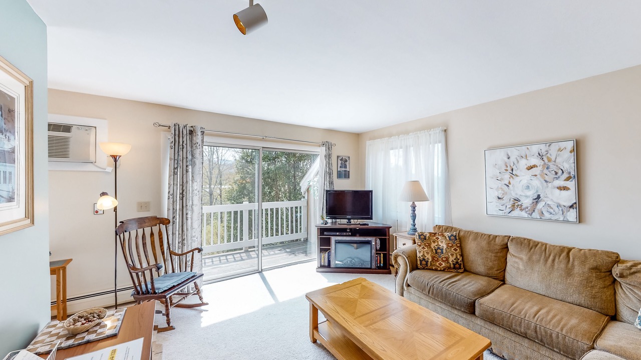 Photo of Livingroom in Stowe Area