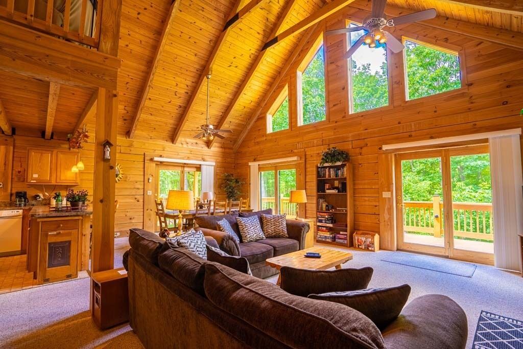 Photo of Livingroom in Berkeley Springs
