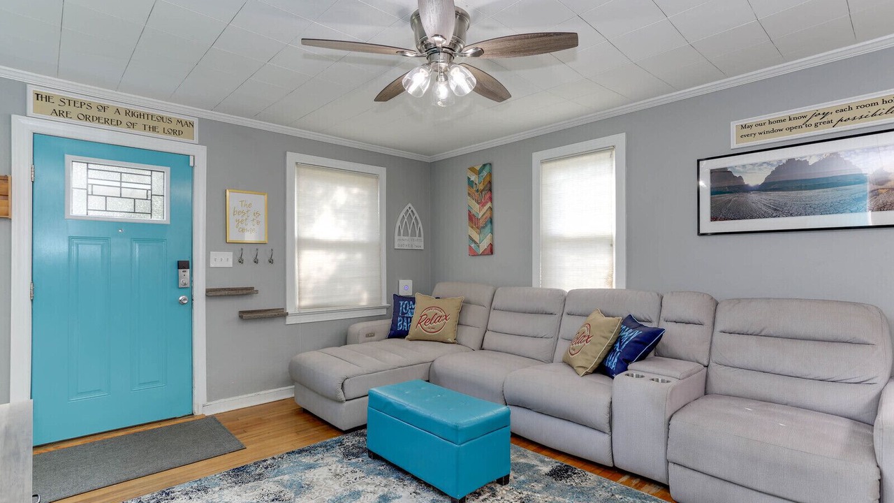 Photo of Livingroom in Williamsburg