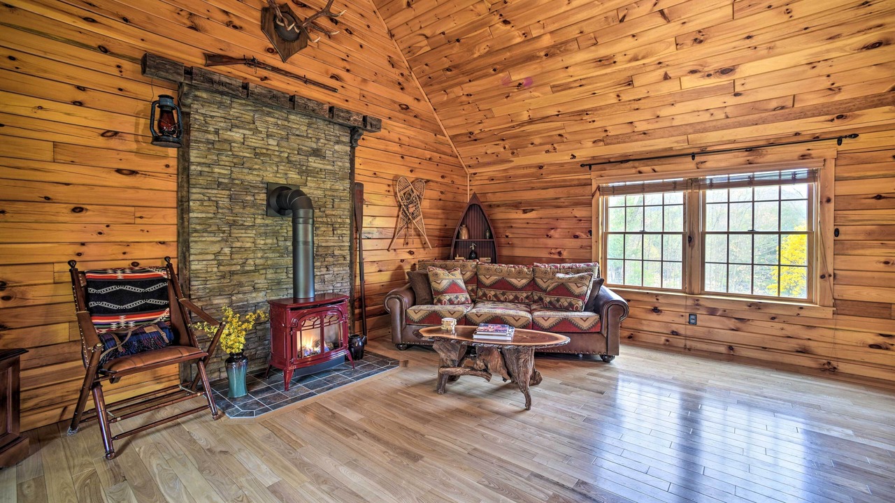 Photo of Livingroom in Fort Ann
