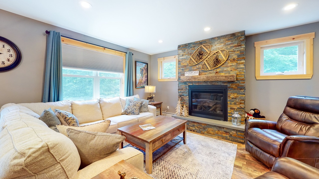 Photo of Livingroom in Intervale
