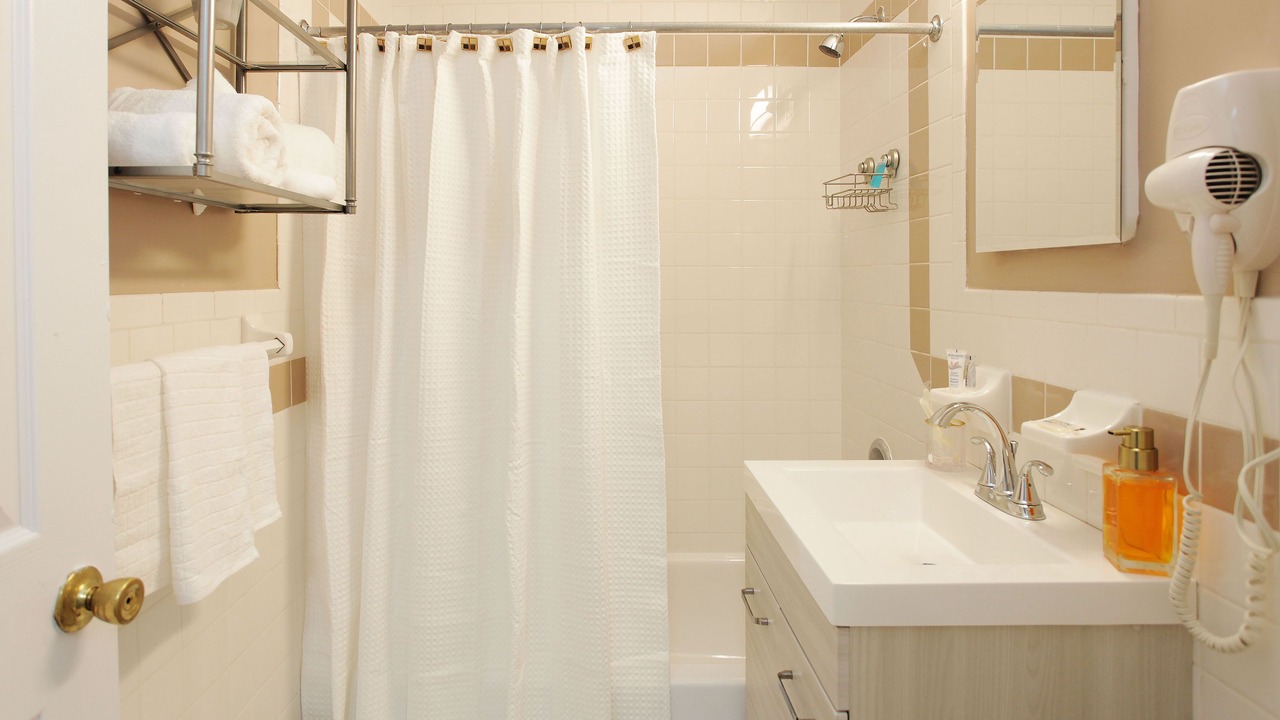 Photo of Bathroom in Bedford-Stuyvesant