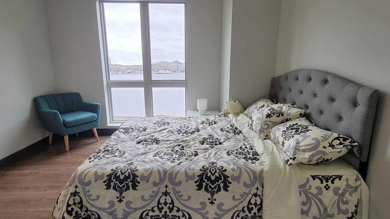 Photo of Bedroom in Central-Maverick Square - Paris Street