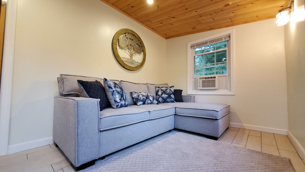 Photo of Livingroom in Salem