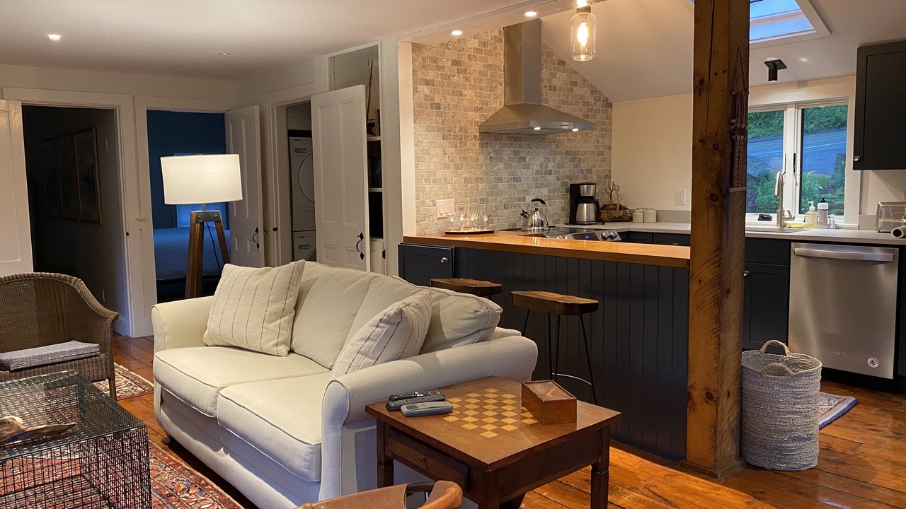 Photo of Livingroom in Kittery Point