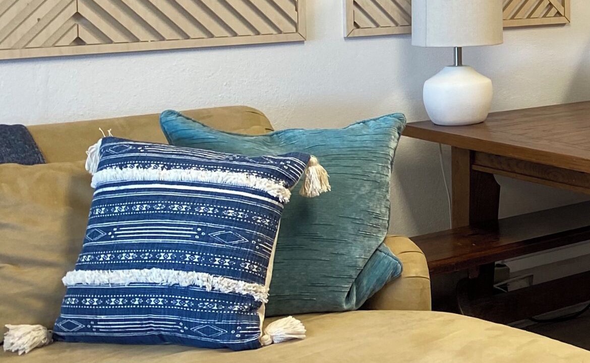 Photo of Livingroom in Sunapee
