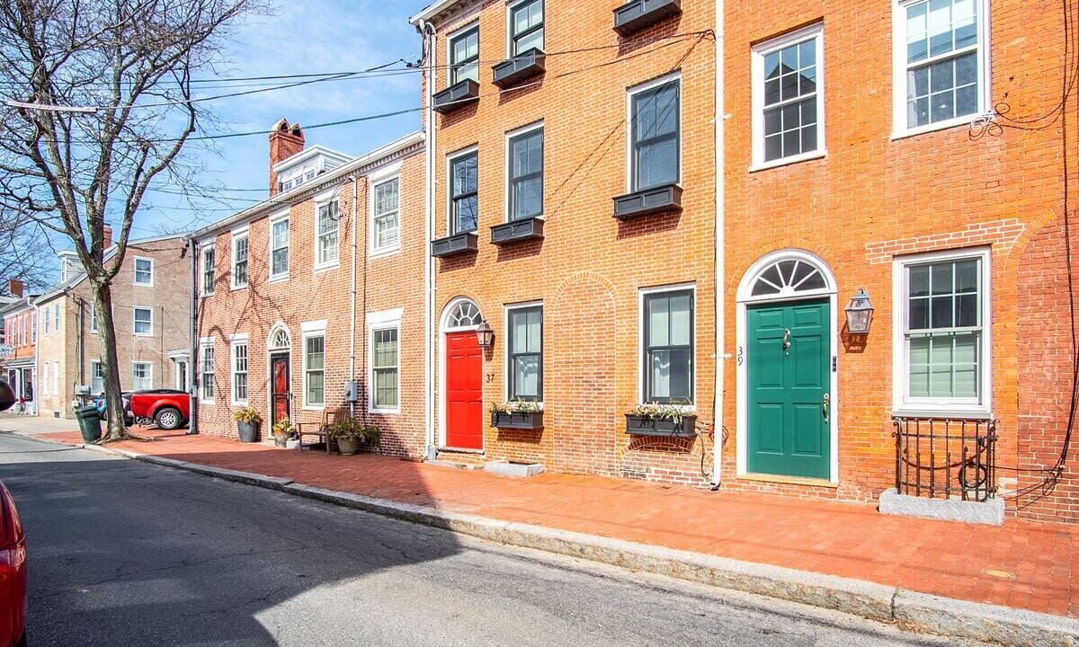 Photo of Others in Newburyport