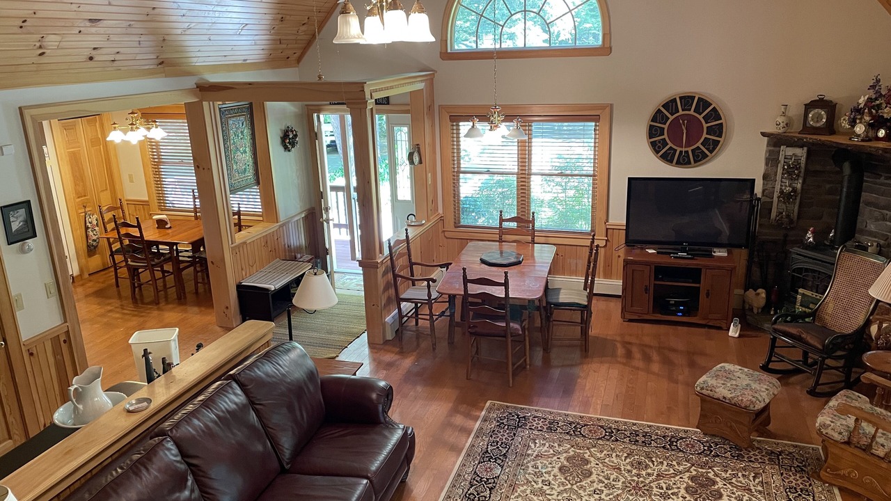 Photo of Livingroom in Holderness