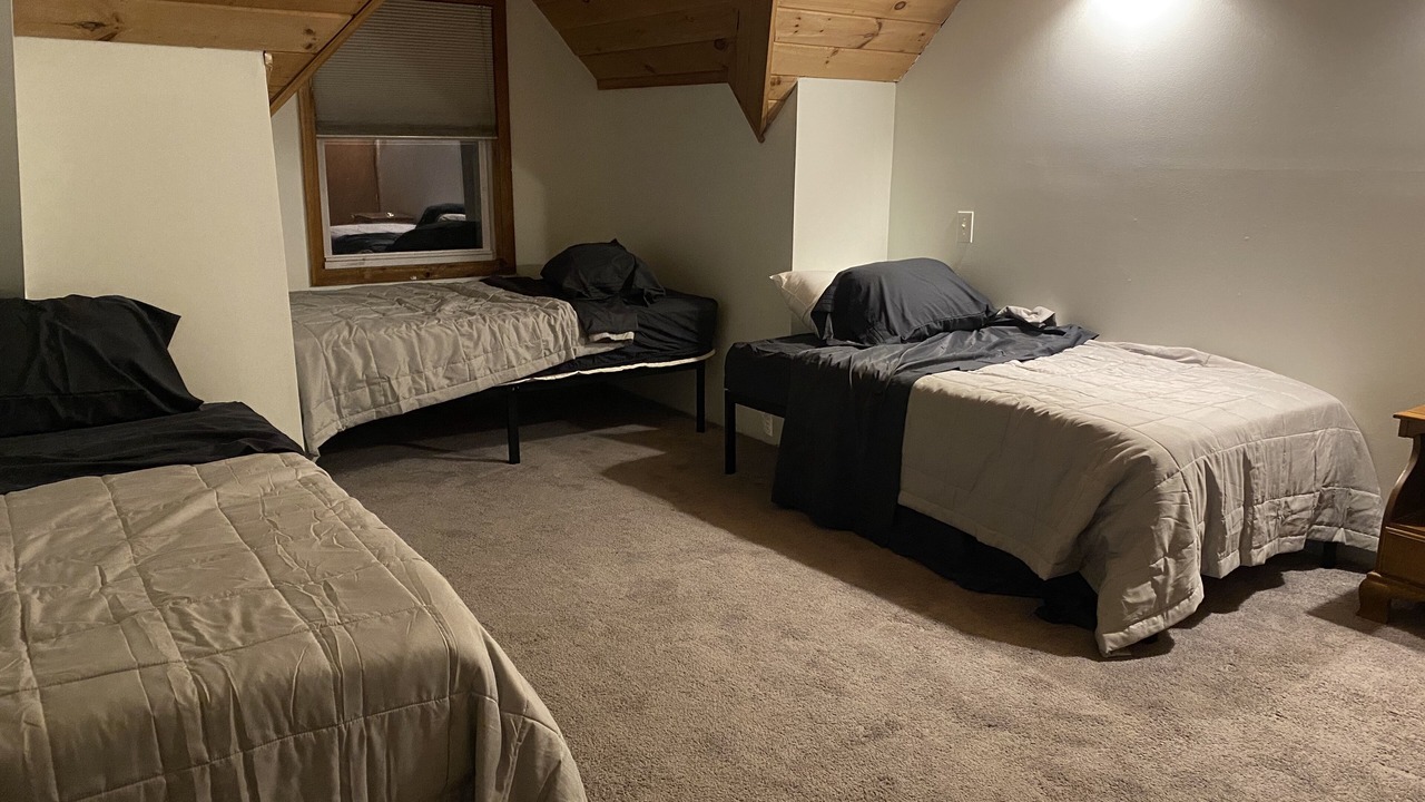 Photo of Bedroom in Lake Desolation