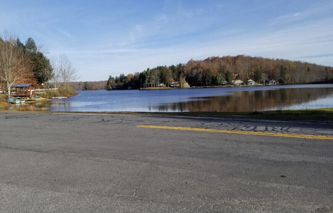 Photo of Outdoor in Lake Desolation