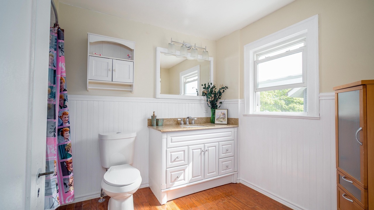 Photo of Bathroom in Jamestown