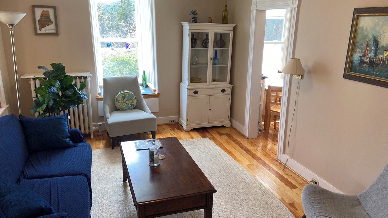Photo of Livingroom in Hulls Cove