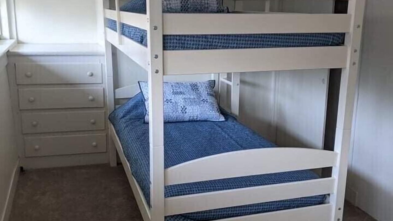 Photo of Bedroom in Winnisquam