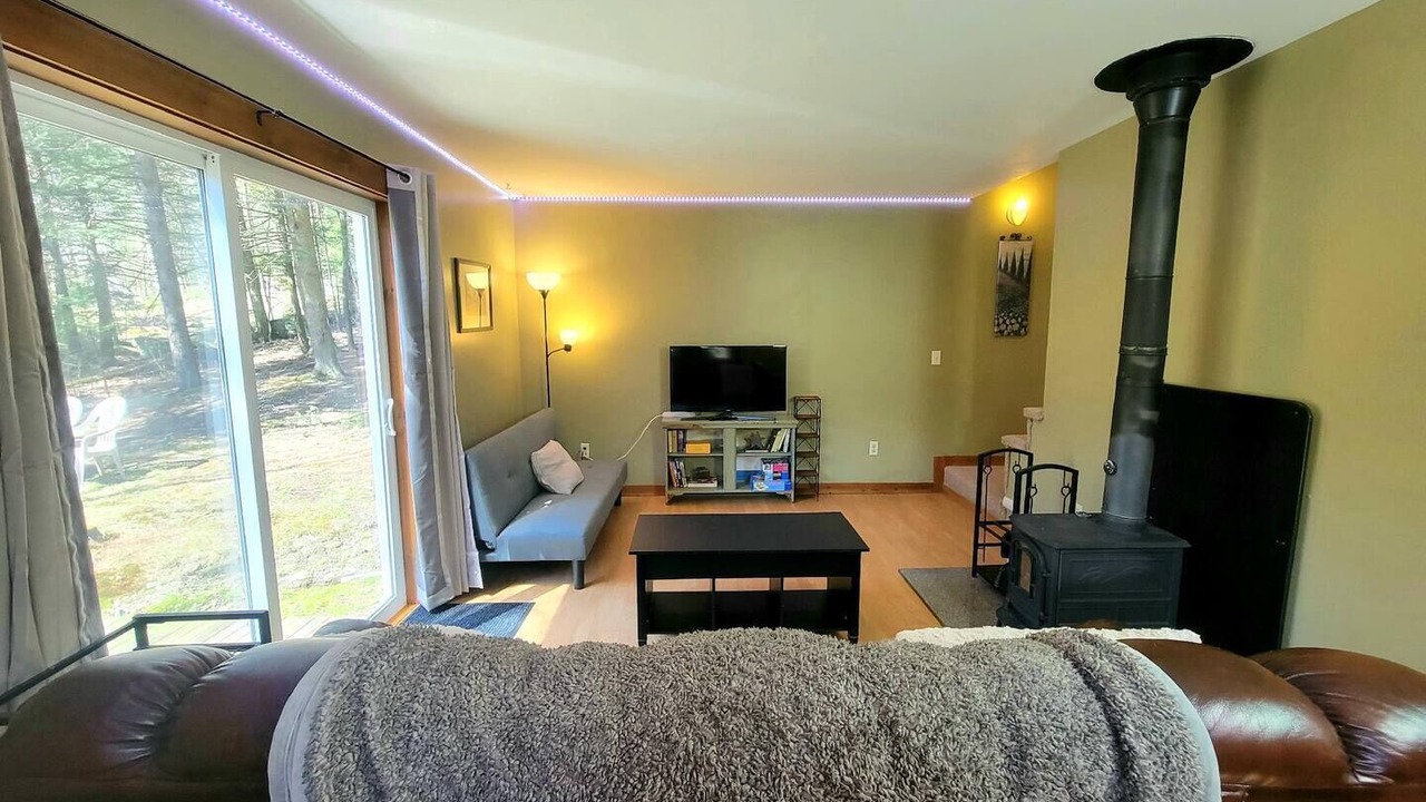 Photo of Livingroom in Warren
