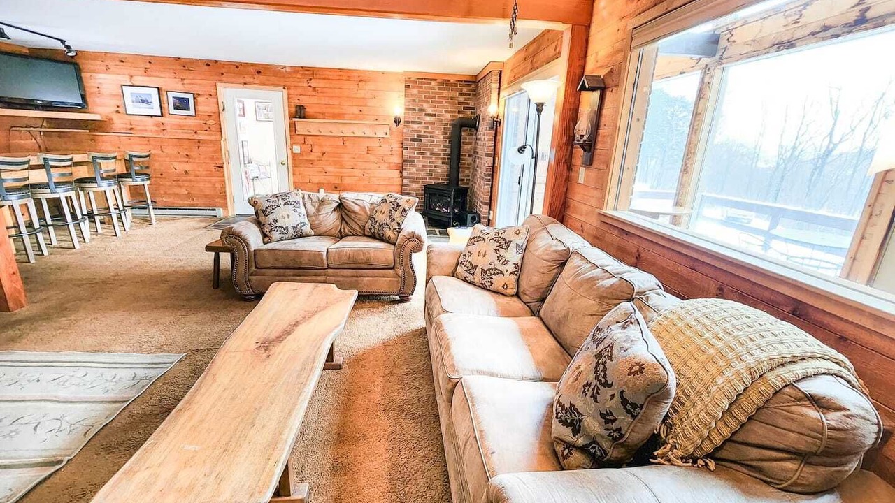 Photo of Livingroom in Warren