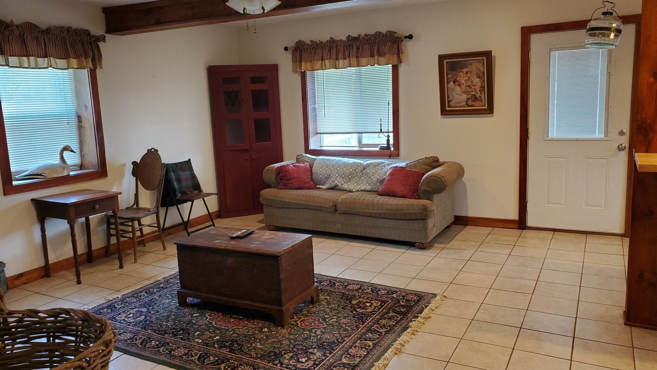 Photo of Livingroom in Glade Spring
